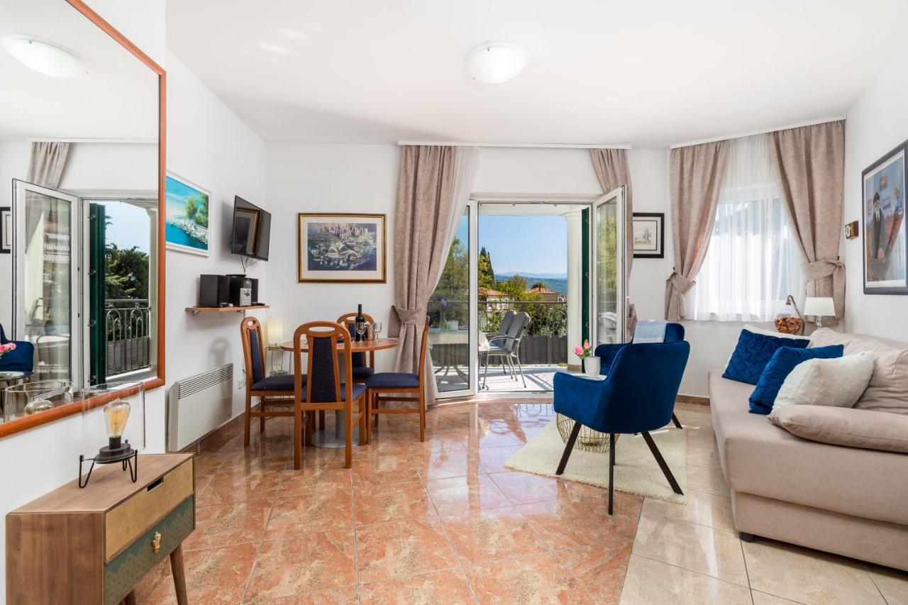 Light Summer Apartment With A Swimming Pool Opatija Ngoại thất bức ảnh