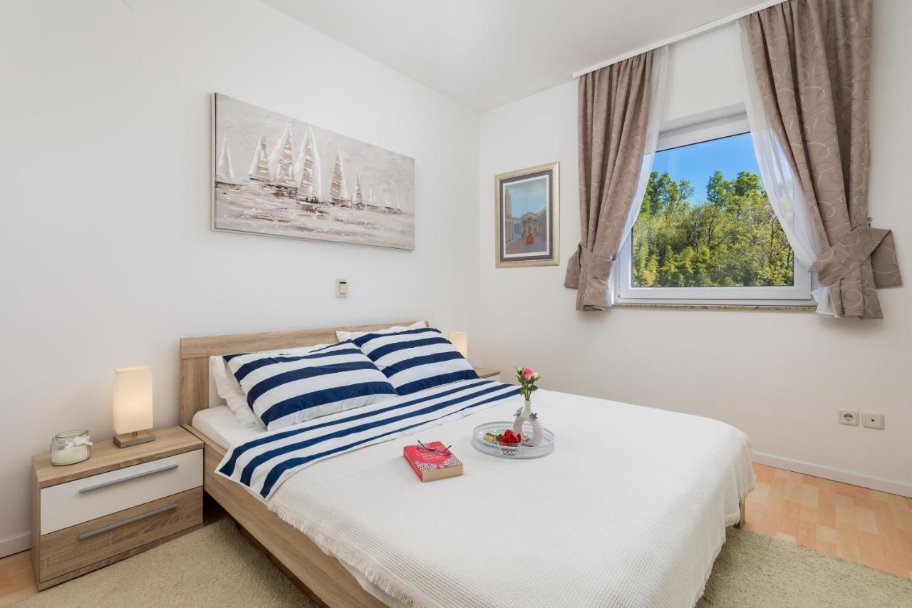 Light Summer Apartment With A Swimming Pool Opatija Ngoại thất bức ảnh
