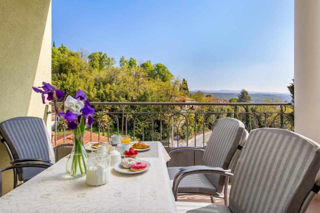 Light Summer Apartment With A Swimming Pool Opatija Ngoại thất bức ảnh